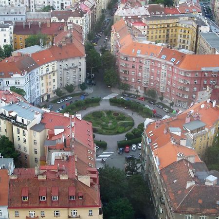 Cosy Apartment Under The Tower Prag Eksteriør billede