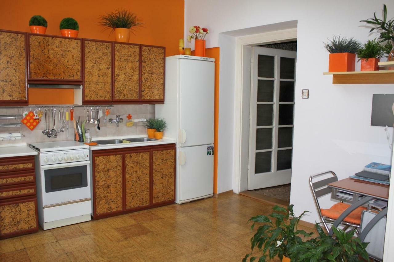 Cosy Apartment Under The Tower Prag Eksteriør billede
